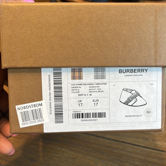 Burberry shoes Newborn size 17 - Picture 4 of 5